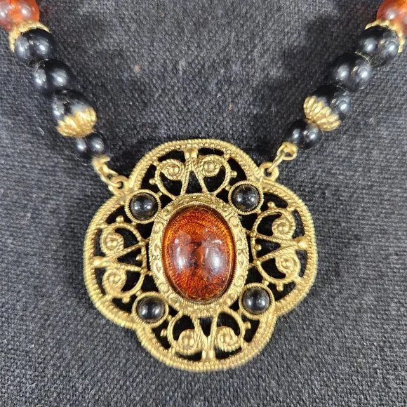 Vintage Western jewelry 1928 Beaded Pendant Necklace - Picture 2 of 7